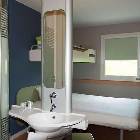 Ibis Budget Hotel 2*